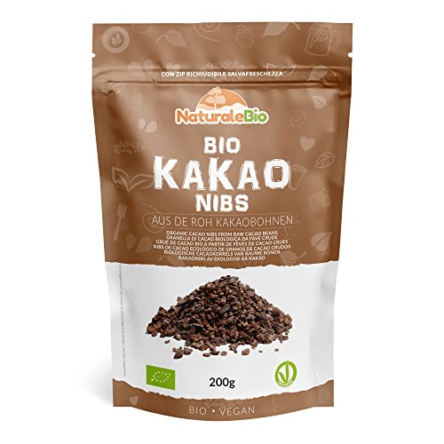 Roh Kakao Nibs Bio 200g. Organic Raw Cacao Nibs. Rohkost, natürlich und rein. Produziert in Peru aus der Theobroma Cocoa Pflanze. Quelle für Magnesium, Kalium und Eisen.