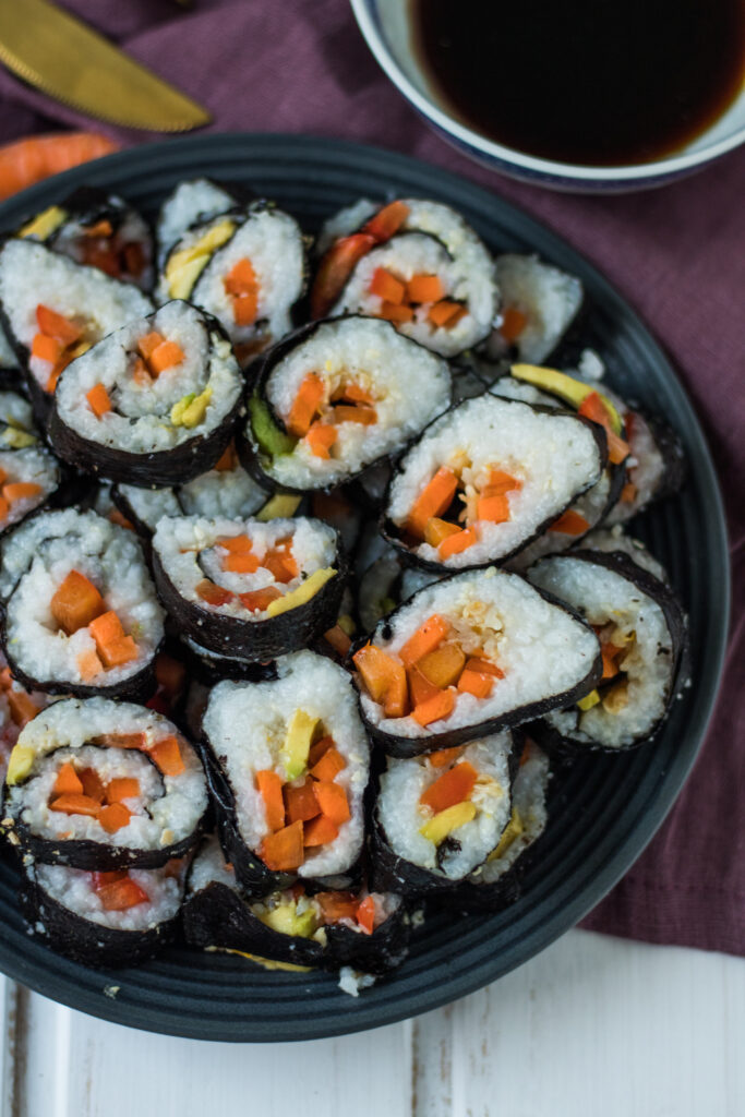 Veganes Sushi selber machen. Sushirollen 