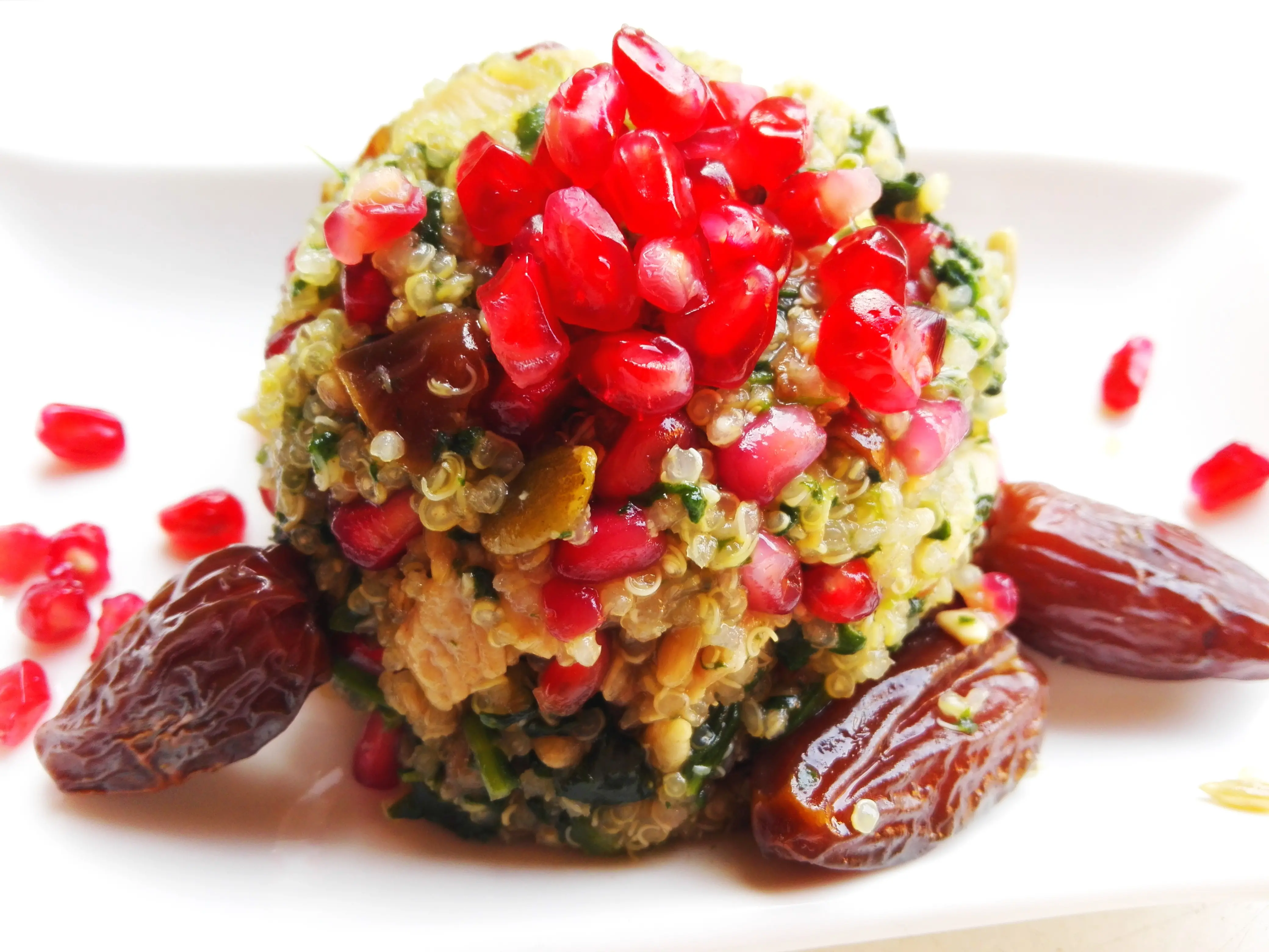 Quinoa Salat Mit Granatapfel Exotisch Und Gesund Aha Foods