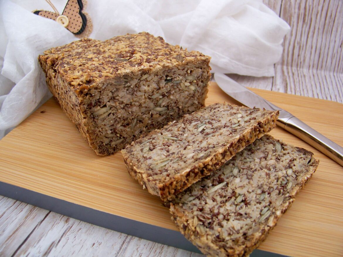 Mehrkorn versus Vollkorn aufgeschnittenes Brot