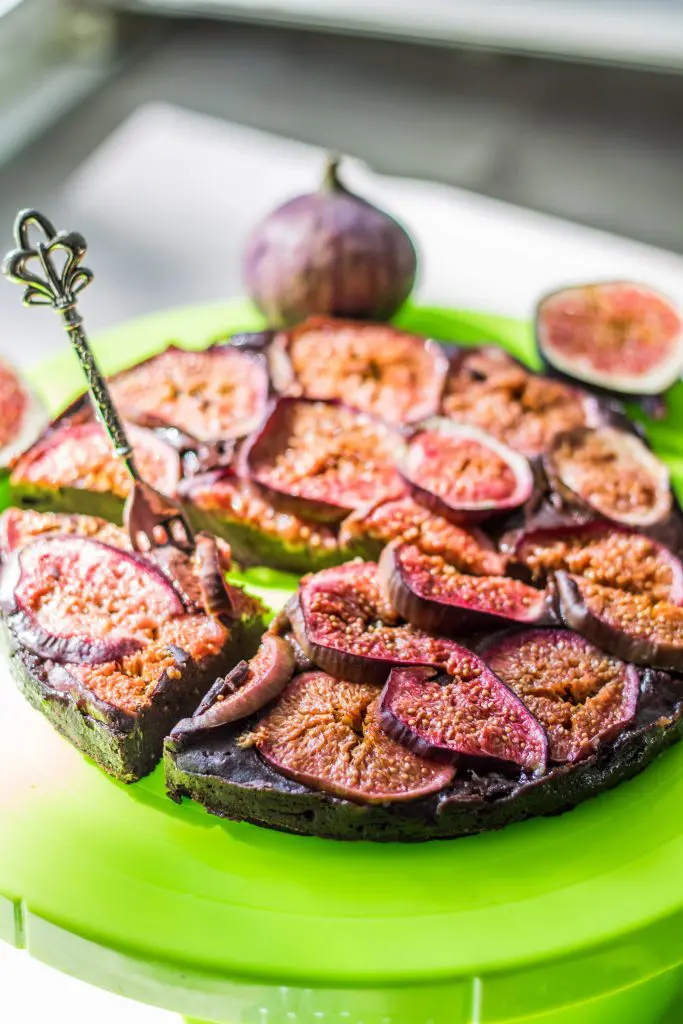 Vegane Schokotarte mit Feigen
