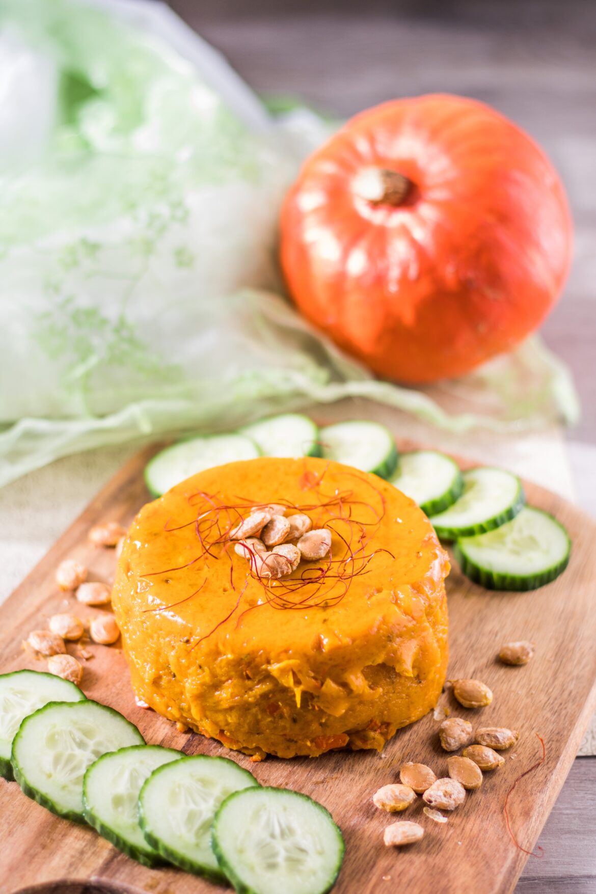Veganer Kürbiskäse mit Flohsamenschalen