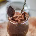 Schoko_Chia_Nicecream Schoko-Chia-Nicecream im Weckglas mit Vintage Löffel