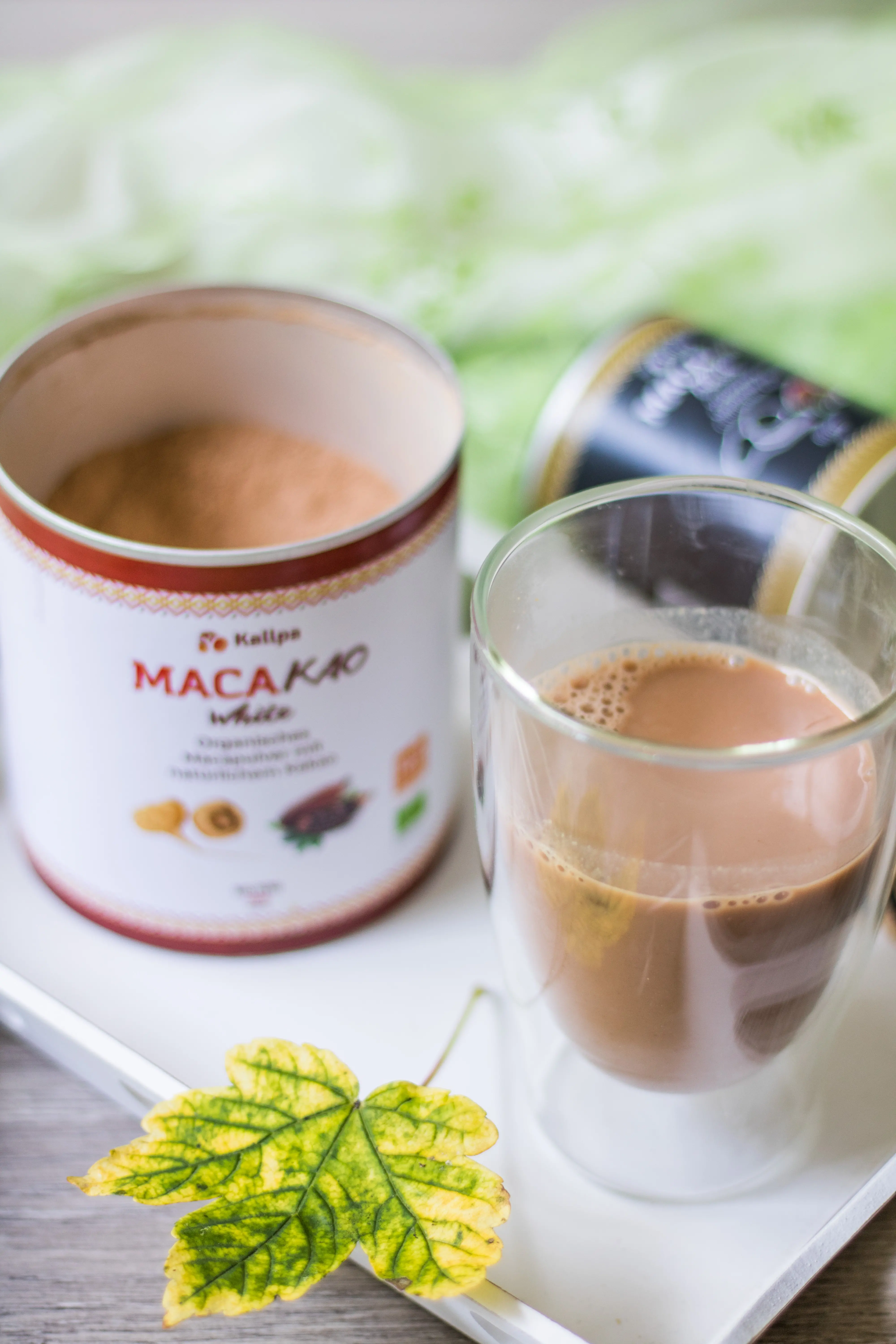 Macakao Getränk. Kakao und Macapulver