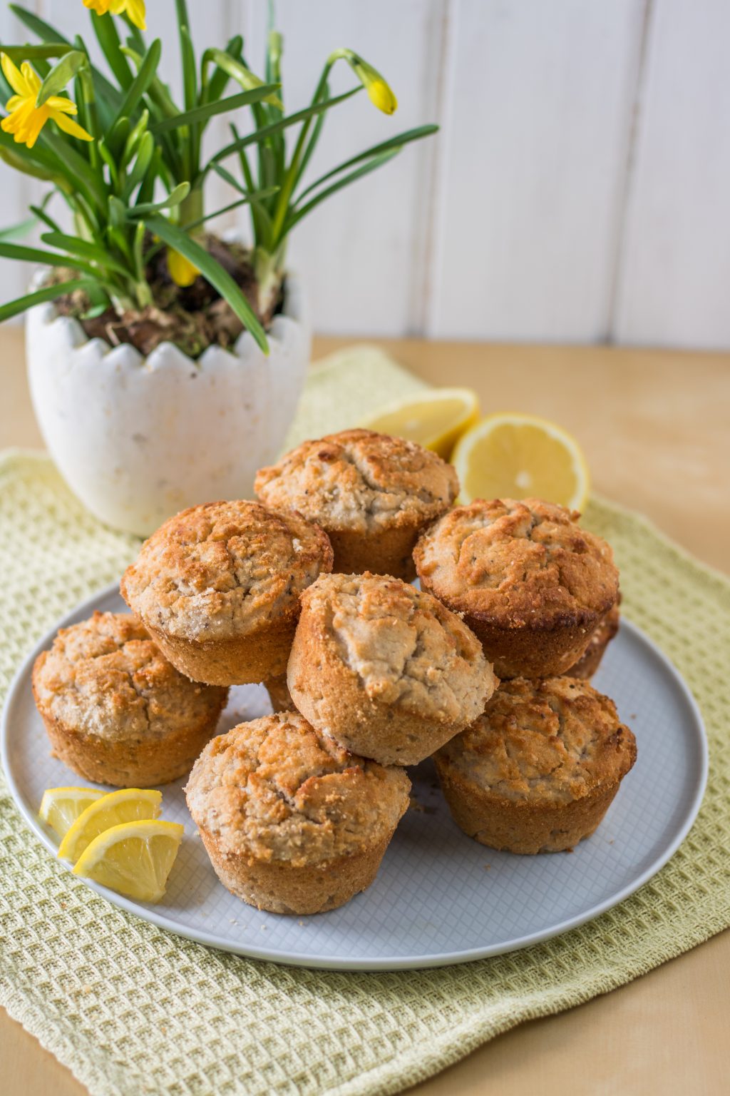 Gesunde glutenfreie und vegane Zitronen-Kokos-Muffins - Aha Foods ...