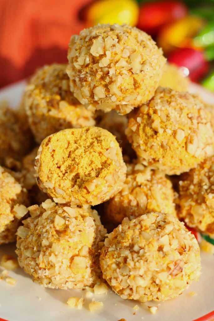 Vegane Karotten Energy Balls mit Walnüssen