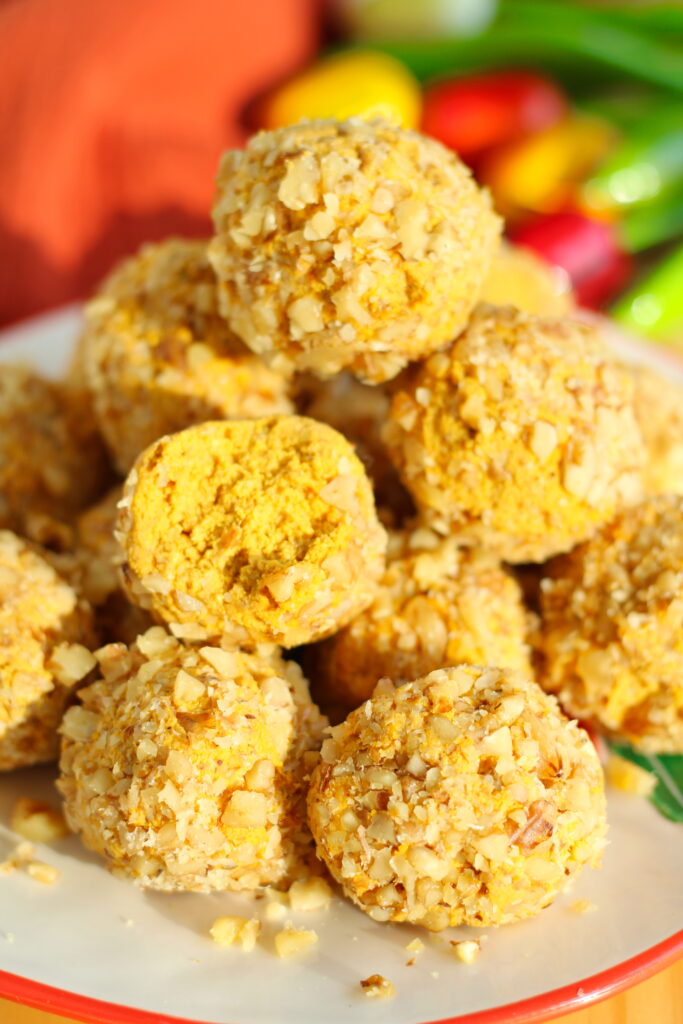 Vegane Karotten Energy Balls mit Walnüssen