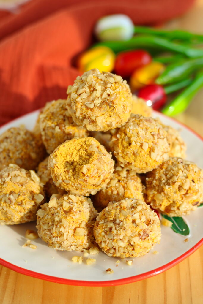 Vegane Karotten Energy Balls mit Walnüssen