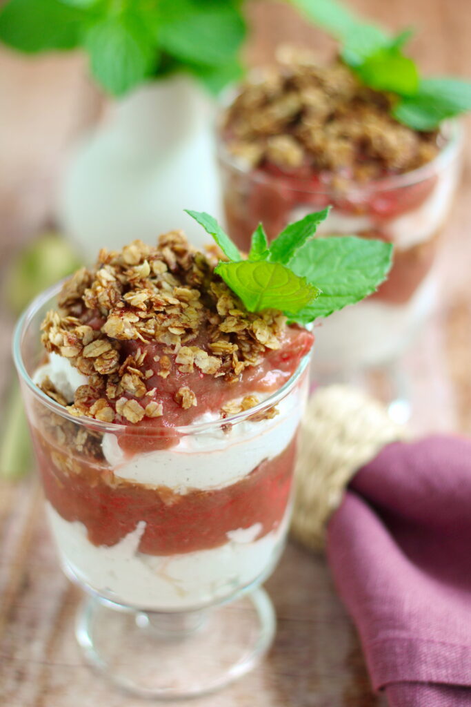 Rhabarber Dessert im Glas