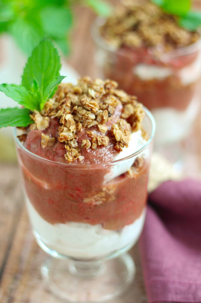 Rhabarber Dessert im Glas