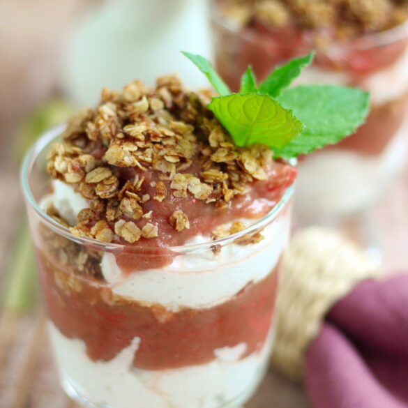 Rhabarber Dessert im Glas