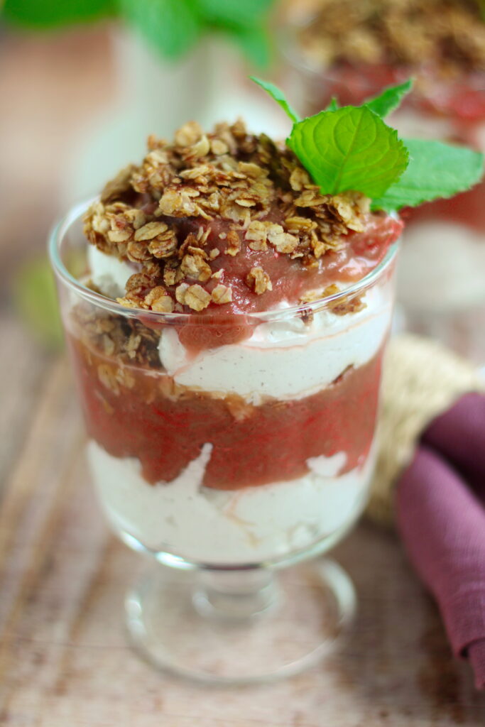 Rhabarber Dessert im Glas
